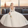 3/4-langes Brautkleid aus Satin in A-Linie mit Spitzenapplikationen, modisches Brautkleid mit U-Ausschnitt, Weiß und Elfenbein