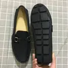 NOUVELLE ARRIVÉE 2019 Designer De Luxe Hommes Chaussures 9 Couleurs Hommes Designer Mocassins En Cuir Métal Snap Hommes Chaussures Habillées 39-45 Taille