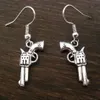 24Pair / Lots Alloy * Rewolver Gun Charm * Sp Żyrandol Kolczyki Gift Etui Silver Fish Ear Hook R-75