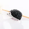 Emalj hedgehog broscher tecknad djur brosch lapel pin kvinnor mens mode smycken kommer en sandig gåva