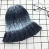 Упругая Радуга Gradient Knit Hat Зимнее теплого Ухо Muffs Корейского Beanie Cap Мода Женщина Открытое Путешествие на лыжи Cap TTA1683