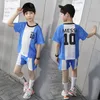 Meninos Verão Vestido Novo Futebol Roupas Moda Esportes Bonito Estrangeiro Crianças Roupas Crianças Roupas de Futebol de Mangas Curtas