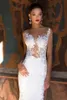 Syrena nowe sukienki projektowe klejnot szyi koronki aplikacje koraliki zamiatanie pociąg ślubnych sukienki na plażę letnia suknia ślubna szata de mariage