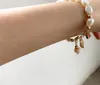 Partihandel - Designer naturlig sötvattenspärla armband oregelbundna pärlor guld mode armband smycken korea stil varm försäljning