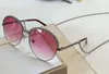 Luxury 4242 Sunglasses Charming Hanging Chain Silver Gray 2019 Blogger Sun Glasses Women Designer Sunglasses Shades New with Box6461223
