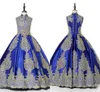 2019 Modest Azul Royal Ouro Lace Applique Meninas Pageant Vestidos Ruched Lace-up Estilo Chinês Flor Vestido Da Menina Comunhão Primeiros Vestidos Santamente