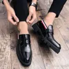 Chaussures Oxford formelles hommes mocassins en cuir verni rayé concepteur fond épais chaussures en cuir de mariage marque hommes chaussures habillées M-18