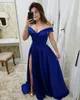 2022 Basit Zarif Işık Gökyüzü Mavi Ucuz Uzun Balo Elbiseleri Kapalı Omuzlar Dantelli Yüksek Bölünmüş Akşam Parti Abiye