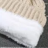 Heta nya barn vuxna tjock varm vinter hatt för kvinnor mjuk stretch kabel stickad pom pom poms beanies hattar kvinnors skullies mössor flicka skidlock