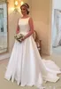 Bon marché simple une ligne plus taille robes plis scoop cou backless spall de train robe de mariée robe nuptiale vestidos de novia