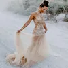 2020 Praia Champagne Casamento vestidos de alta pescoço mangas Appliqued Lace Boho Vestido de Noiva Illusion Trem da varredura Ruched Tulle Robes De Mariée