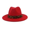 Moda Unisex Europejski US Płaski Brim Kapelusze Jazz Fedora Kapelusze Leopard Pas Ziarna Decor Panama Tilby Fascynator Damskie Kapelusze