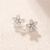 Ny vit emalj Daisy Stud örhänge Original Box Set Smycken för P 925 Sterling Silver Flowers Earrings for Women Girls8247796