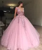 Sukienki Quinceanera Pink Keading Plunging V Scyk Paski 2019 Made Tiulle Długość podłogowa koralika Słodka 16 konkursów balowa suknia balowa