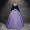 2018 Nya rygglösa lila långhylsa applikationer bollklänning quinceanera klänningar snörning upp söta 16 klänningar debutante 15 -åriga parti dres241b