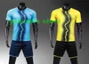 Top Sports Fußballanzug Kurzarmanzug Männer Erwachsene Maßgeschneidertes Trainingsspiel Team Kit Training Maßgeschneiderte Fußballtrikots Sets mit Shorts