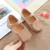 Nowe Różowe Baby Girl Shoes 2 Kolory Cute Princess Kid Toddler Anti-Slip Customer Black Fashion First Walkers Baby Shoes