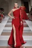 Czerwony Ziad Nakad Mermaid Cekinowy Suknie Wieczorowe Jedno Ramię Długie Rękawy Appliqued Plus Size Prom Suknie Sweep Side Side Split Formalna Suknia