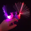 Offre spéciale jouets émettant de la lumière pour enfants coloré enfants anneau lumineux doigt lumière couleur lumineuse forme de paon doigt lampe fête déco cadeau