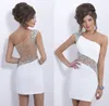 Sexiga Mini Cocktail Klänningar med Sequins Rhinestone One Shoulder Club Wear Dress Sexy See Through Back Homecoming Party Gowns