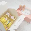 Scatola di carta per caramelle a pois con manico Scatola per imballaggio per torte di mousse Confezione regalo per biscotti per feste di compleanno