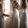 2023 Nuovi abiti da sposa Zuhair Murad con gonne oversize Abiti da sposa con maniche ad aletta Abito da sposa in pizzo con collo trasparente Plus Size