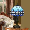 Tiffany bordslampa europeisk pläd blå och vit lampa färgad glas bordslampa kreativ sovrum sängbord ljus 20cm tf002