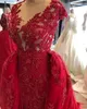 Великолепная Бисероплетение красный арабский Выпускные платья с Съемные Поезд Sheer O шеи Cap рукава Вечерние платья Lace Формальные платья партии AL3707