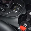 アウディカップホルダーの車のインテリアアクセサリインサートコースターコースターシリコーンアンチスリップカップマットA3 A4 S4 A5 RS5 A6 S6 A7 S7 RS7 A88295250用