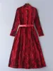 Vrouwen luxe rode kant dreess uitgehold met lange mouw jurk met riem