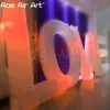 Lettres L O V E gonflables lumineuses populaires de 1.5m H, décoration avec souffleur d'air pour fêtes ou mariages, en vente