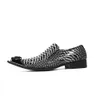 Novos sapatos de moda formal Shoe Serpentine Party Prom Dress Men Ponto Toe Sapatos de negócios de couro reais deslizam em S