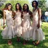 2019 Nuevos vestidos de dama de honor de sirena baratos Apliques de espagueti Flores Volantes Longitud de té Vestidos de invitados de boda Vestidos formales de dama de honor