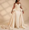 Nyaste Luxury Mermaid Bröllopsklänningar Sydafrikanska Svart Girls Långärmad Trädgårdskyrka Brud Brudklänningar Robes de Soirée