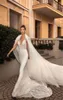 Elihav Sasson 2019 robes de mariée sirène avec plumes Cape Spaghetti dentelle robes de mariée robe de mariée princesse robes de mariée pas cher