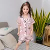 Spring Children Pajamas Suit 2020 Summer Kids Soild Silk Pajamas Set Biños de ropa de casa Camina de manga corta Pajamas set6486334