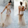 2020 Praia Champagne Casamento vestidos de alta pescoço mangas Appliqued Lace Boho Vestido de Noiva Illusion Trem da varredura Ruched Tulle Robes De Mariée