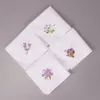 5PCS Vintage cotone floreale fazzoletto bianco Ragazze tovagliolo ricamato Donne tovagliolo ricamato farfalla del fiore del merletto Fazzoletto