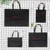 Kraft Paper Black White Shopping Gift Business Wedding Packaging Bag kan anpassas logo 22x17 25x32 30x42cm