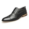 Designer de mode hommes chaussures habillées en cuir véritable mocassins à lacets Gentleman chaussures d'affaires chaussures de fête d'affaires appartements de mariage avec boîte