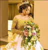 Svarta tjejer Afrikanska bröllopsklänningar En linje Guld Appliques Lace Country Garden Kyrka Formella Brud Bröllopklänningar Anpassad Plus Storlek