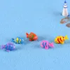10pcslot jardin décoration mini poisson dolphins figurine diy océan mer animal miniature figurines micro paysage terrarium ornamène7044192
