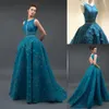 Wspaniały linia Suknie wieczorowe Klejnot Bez Rękawów Appliqued Hand Ręcznie wykonany Kwiat Koronki Zroszony Cekiny Prom Dress Backless Formalna okazja Suknie