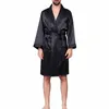 Novos Homens Black Lounge Sleepwear Faux Silk Nightwear para Homens Conforto Roupões De Silky Nobres Nobres Vestido Vestido Homens Dormir vestes