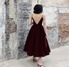 Çay Uzunluğu Burgundy Velvet Nedime Elbise Spagetti Kayışları Arka Kolsuz Düğün Partisi Resmi Gowns Misafir Giyim Özel Colo197H