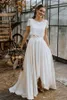 Två bitar spets boho bröllopsklänningar 2020 Korta ärmar Applique High Low Bridal Bröllopsklänningar Robe de Mariée med knappar CPH0332