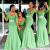 Plus size esmeralda verde vestidos de dama de honra com sequine meia mangas colher bainha elegante jardim casamento vestidos de baile com faixa bd8964
