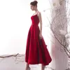 Rouge Vintage Thé Longueur Court A-ligne Robes De Mariée Modestes Avec Bretelles Femmes Simple Jardin Informel Robes De Mariée Sur Mesure
