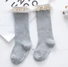 Multi Colours Baby Kids Socks Nowe przybysze dziewczęta 100 bawełniany łuk środkowe pończochy Dzieci 039s Wygodna jakość latem S7184447