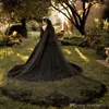 Black Gothic Bröllopsklänningar Plus Storlek V-Neck Lace Applique Beaded Långärmad Landstil Bröllopsklänning Bröllopklänningar Vestidos de Noiva